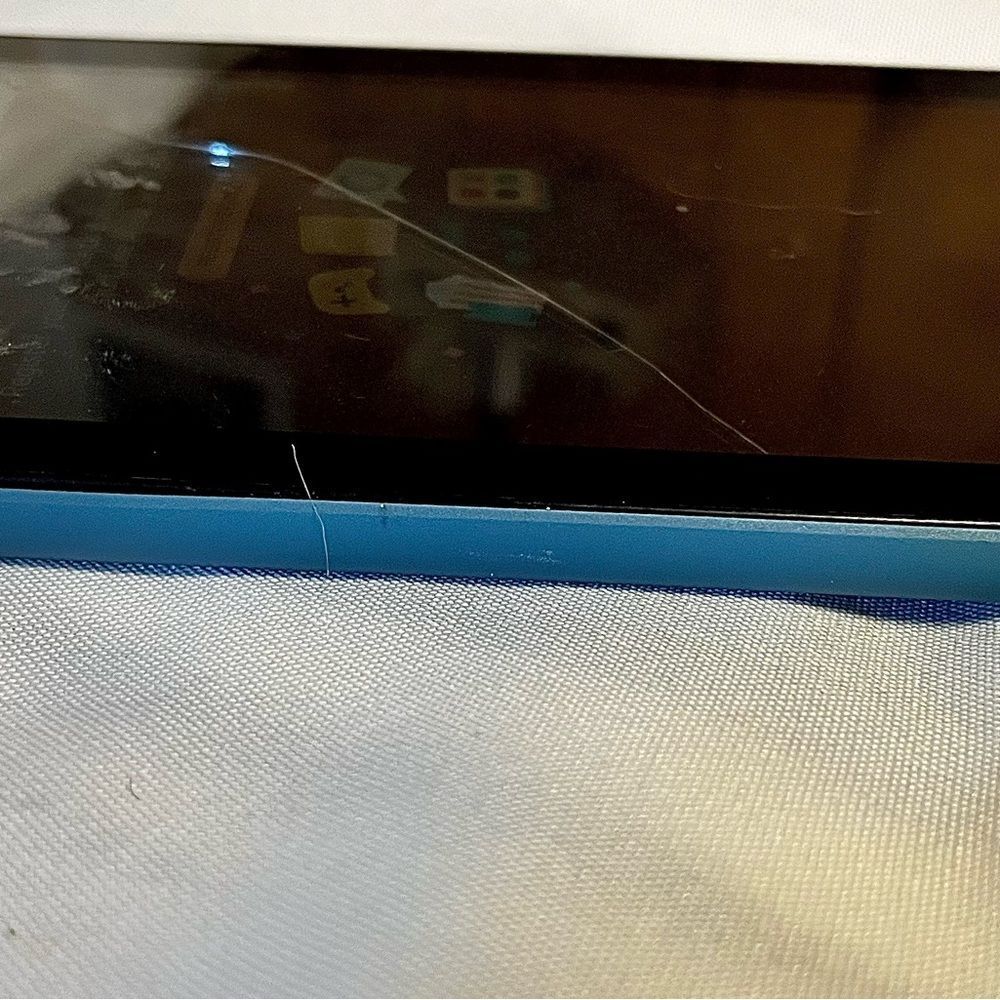 Amazon Fire Tablet - Black - Picture 8 of 8